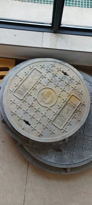 19.7 اینچ خاکستری فیبرگلاس دایره ای پوشه گودال عمومی سبک برای ساخت جاده